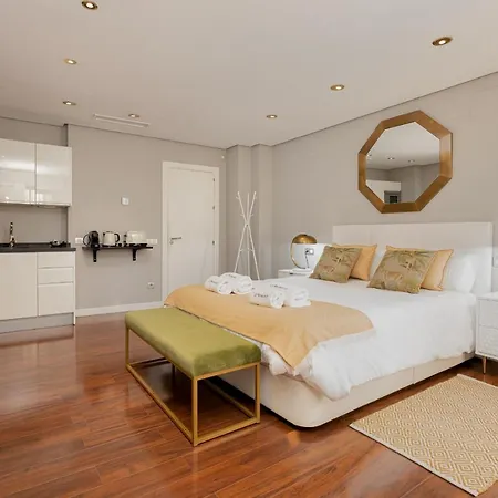 Apartamento C30 Deluxe Studio With Terrace Into Cathedral Square Málaga