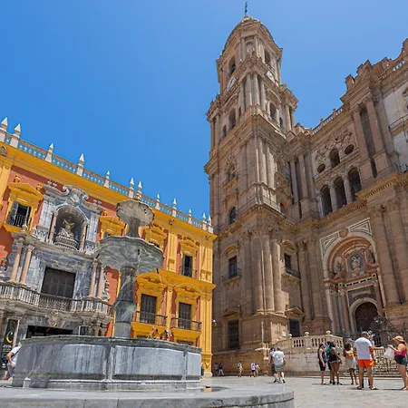 C30 Deluxe Studio With Terrace Into Cathedral Square * Malaga