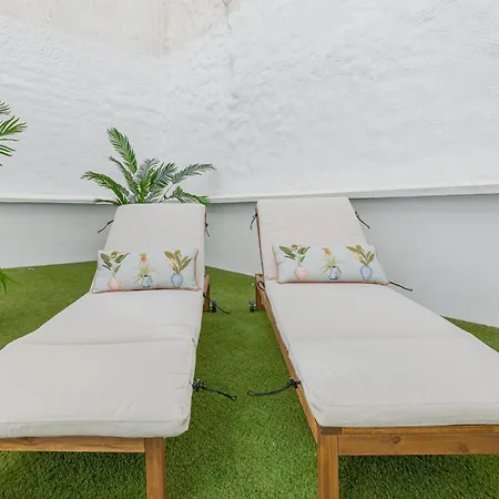 C30 Deluxe Studio With Terrace Into Cathedral Square Apartment Malaga
