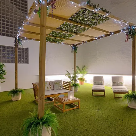 C30 Deluxe Studio With Terrace Into Cathedral Square Apartment Malaga
