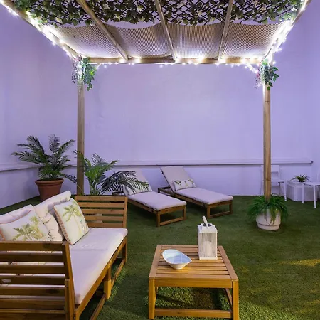 C30 Deluxe Studio With Terrace Into Cathedral Square Apartment *