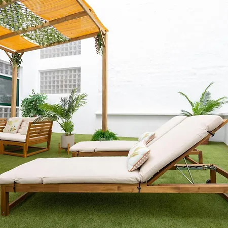Apartment C30 Deluxe Studio With Terrace Into Cathedral Square Malaga